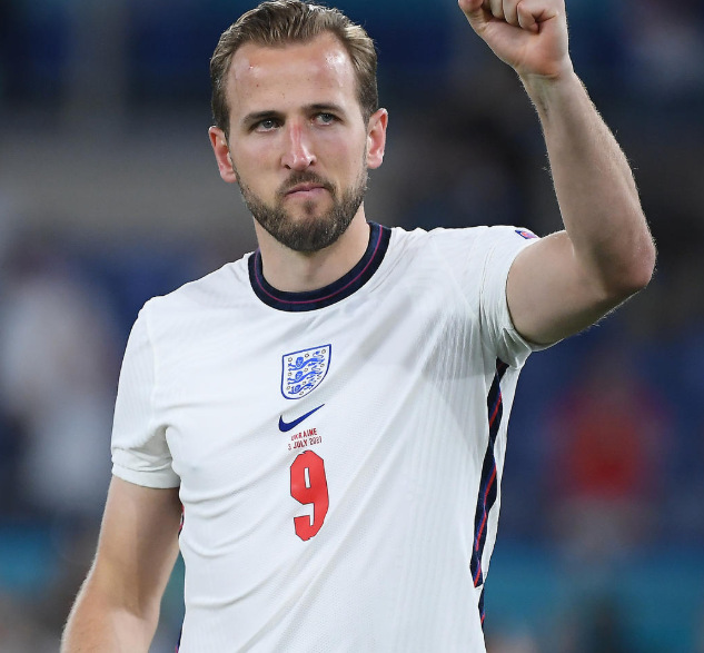 凱恩拜仁征程中的未來(lái)走向：解約金、紀(jì)錄與轉(zhuǎn)會(huì)傳聞