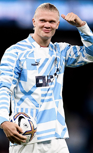 近日，西班牙足球轉會市場傳出了一則備受矚目的消息，皇馬與挪威鋒線新星哈蘭德之間的轉會傳聞引發(fā)了廣泛關注。據西班牙知名記者Jorge Pic&oacute;n在相關渠道透露，這一傳聞并非毫無根據的猜測。 從哈蘭德本人的意愿來看，有可靠消息源&mdash;&mdash;哈蘭德身邊人士證實，這位年輕且極具天賦的球員內心深處十分渴望能夠身披皇馬的白色戰(zhàn)袍，為這支西甲豪門效力。哈蘭德作為當今足壇備受矚目的新生代前鋒，其出色的身體素質、門前嗅覺以及強大的得分能力，使他成為了眾多豪門俱樂部覬覦的對象。而皇馬，作為歐洲足壇的頂級豪門，擁有悠久的歷史、輝煌的戰(zhàn)績以及龐大的球迷基礎，對于任何有追求的球員來說，都具有極大的吸引力。 與此同時，西班牙媒體還報道了另一則與皇馬陣容變動相關的消息。如果皇馬陣中的巴西球星維尼修斯選擇離開球隊，那么皇馬管理層極有可能將引進哈蘭德作為重要的補強舉措。Jorge Pic&oacute;n在播客節(jié)目中進一步闡述了相關情況，他提到哈蘭德的經紀人皮門塔曾多次公開強調，球員在職業(yè)生涯的規(guī)劃上擁有高度的自主權，他掌控著自己的命運走向。并且，哈蘭德與曼城之間存在解約金條款這一特殊情況，盡管目前該條款的具體金額尚未向外界公布，但這無疑為哈蘭德未來的轉會提供了一種潛在的可能性。 Jorge Pic&oacute;n還針對哈蘭德加盟皇馬的可能性與維尼修斯的處境之間的關系發(fā)表了看法。他指出，目前維尼修斯并未完全拒絕與皇馬續(xù)約，雙方都秉持著積極的態(tài)度，相信能夠達成新的協議。然而，一旦維尼修斯最終決定留隊，那么哈蘭德加盟皇馬的可能性將會大幅降低。畢竟，皇馬在陣容構建上需要綜合考慮多個因素，包括球員的位置、戰(zhàn)術體系以及薪資結構等。 綜上所述，皇馬與哈蘭德之間的轉會傳聞并非空穴來風，它涉及到球員的個人意愿、俱樂部的陣容規(guī)劃以及復雜的轉會條款等多個方面。未來，這一傳聞將如何發(fā)展，哈蘭德是否會真的披上皇馬的戰(zhàn)袍，值得我們持續(xù)關注。