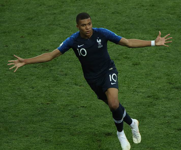 皇馬大勝瓦倫西亞后巴爾韋德訪談：盛贊逼搶、<a href='https://www.www.olxe.cn/news/tag/1198.html' style='color: blue;'>姆巴佩</a>與<a  style='color: blue;'>卡雷拉斯</a>