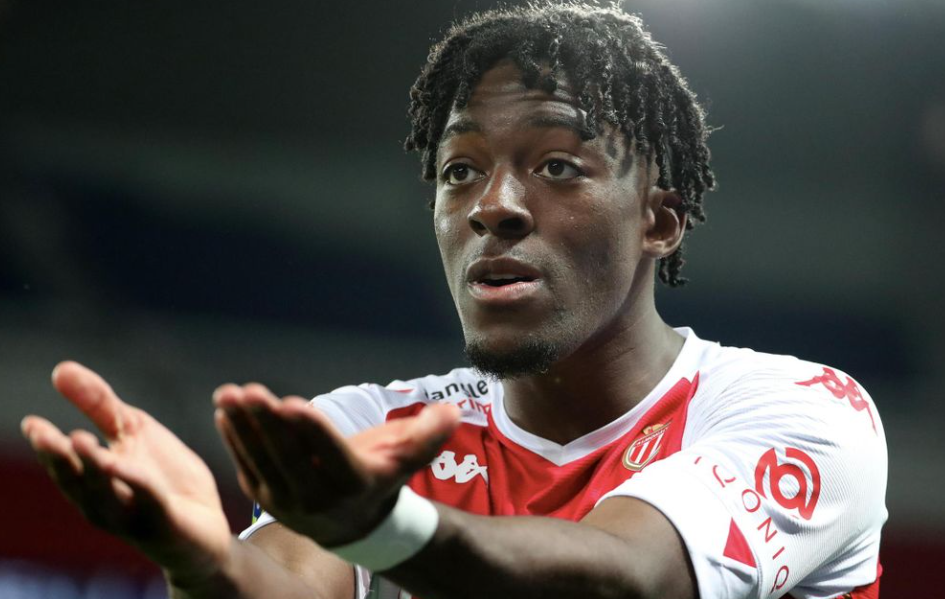 尤文圖斯對迪薩西興趣漸濃：轉(zhuǎn)會動態(tài)與潛在阻礙分析